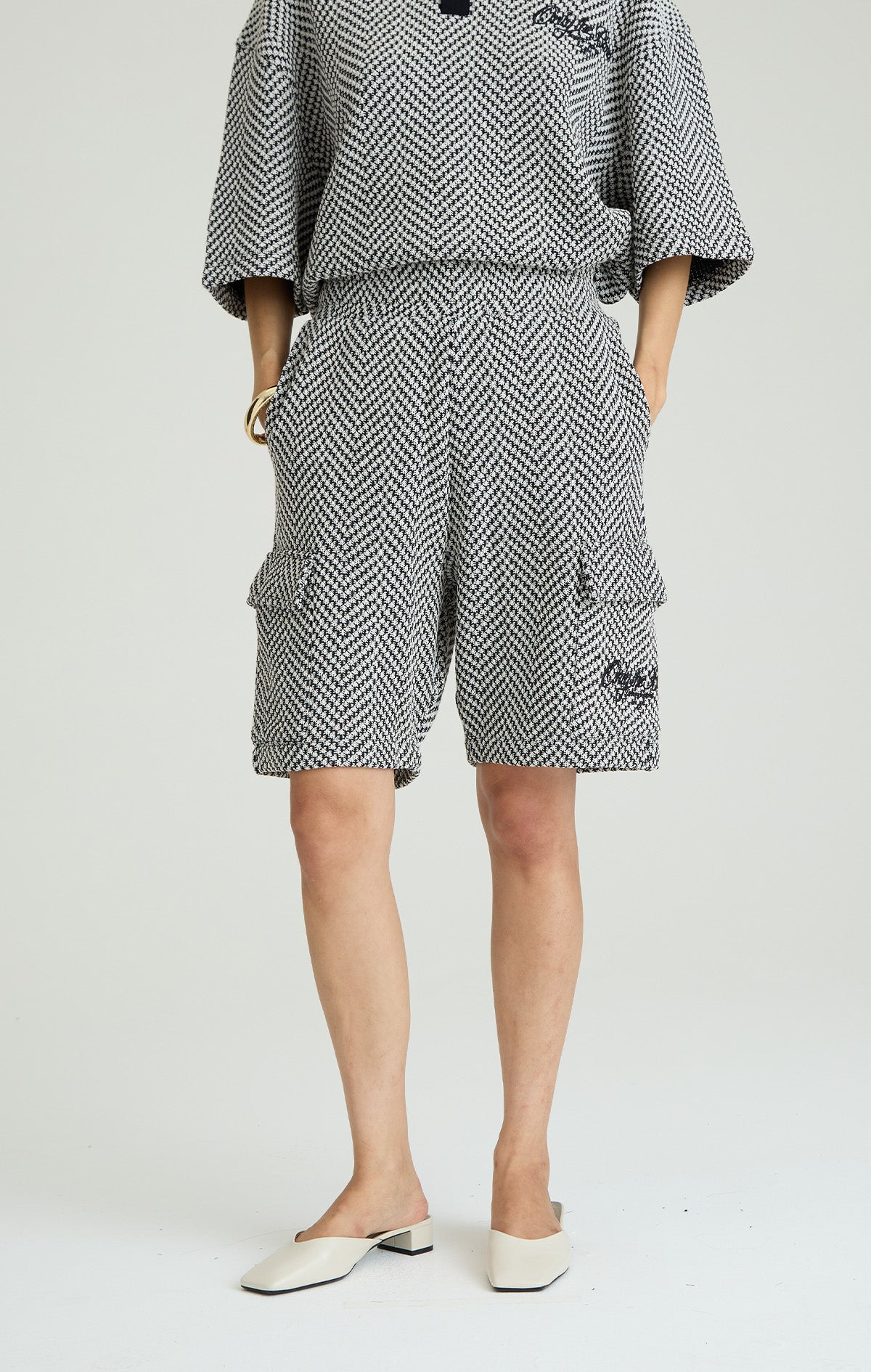 REVERIE SHORT