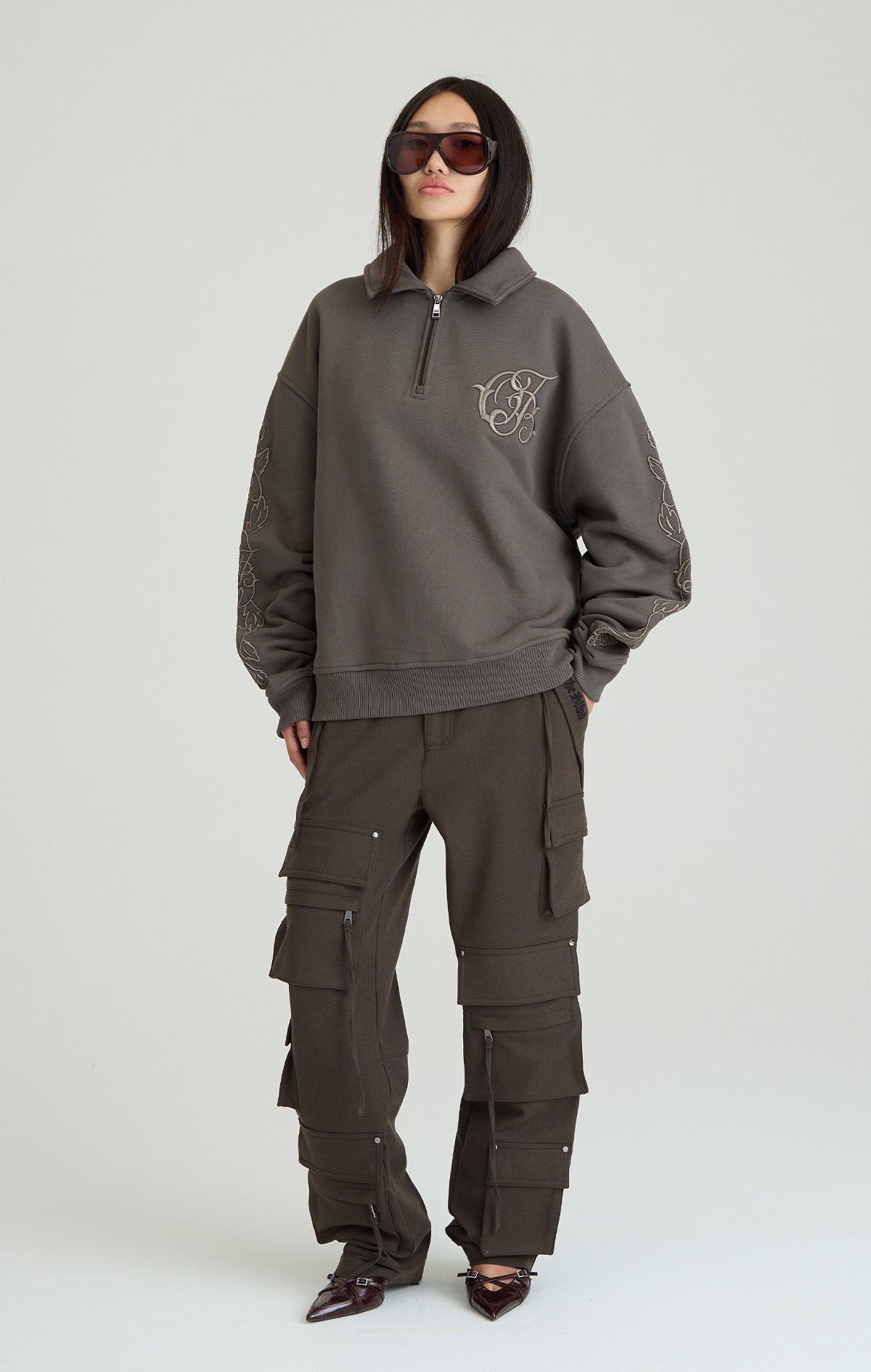 IVYFALL COLLARED SWEATSHIRT