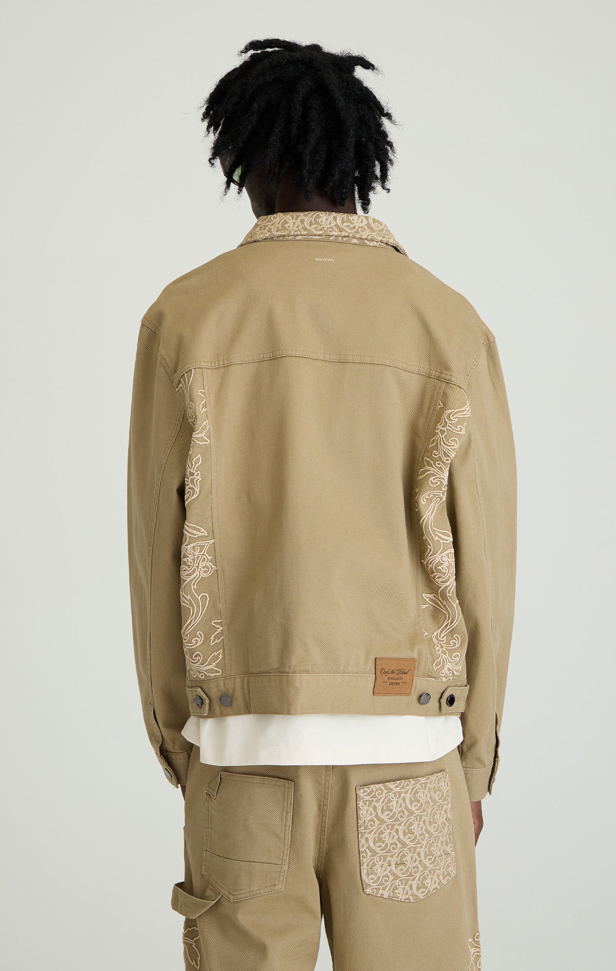 REVERIE CREST JACKET