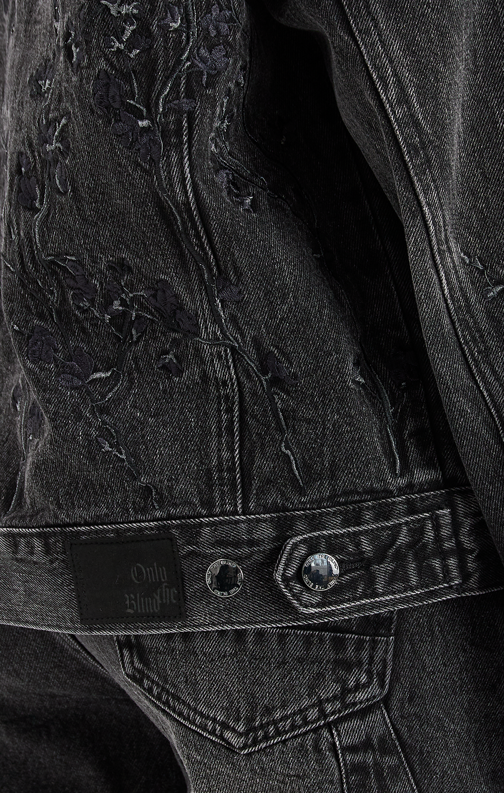 FLORAL NIGHT DENIM JACKET - ONLY THE BLIND™