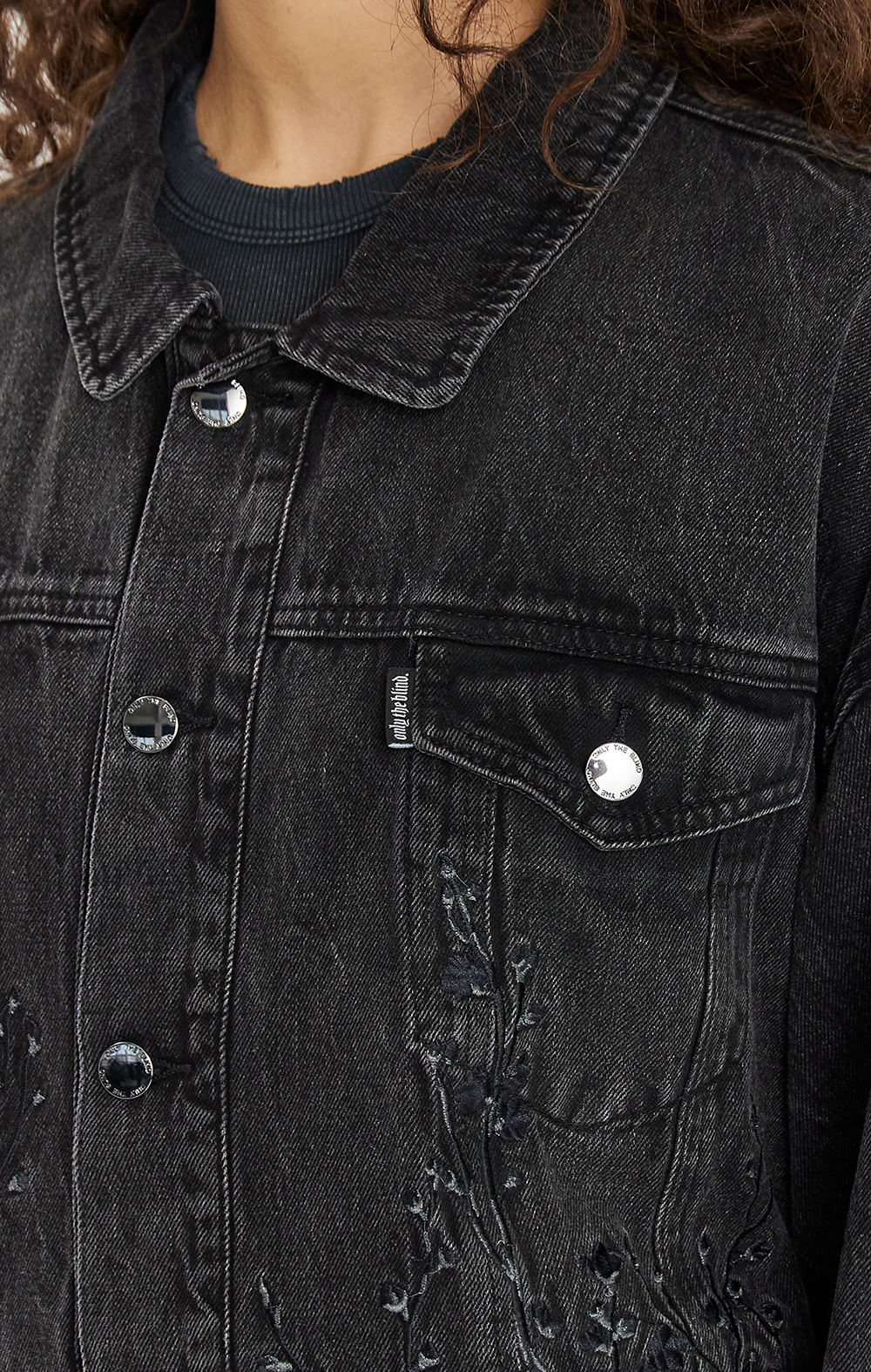 FLORAL NIGHT DENIM JACKET - ONLY THE BLIND™