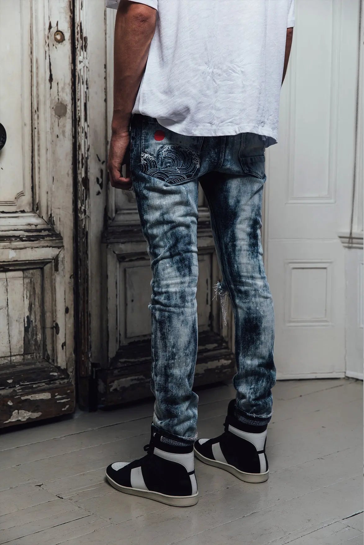 Selvedge Denim Ice Blue Heavy Bleached ONLY THE BLIND