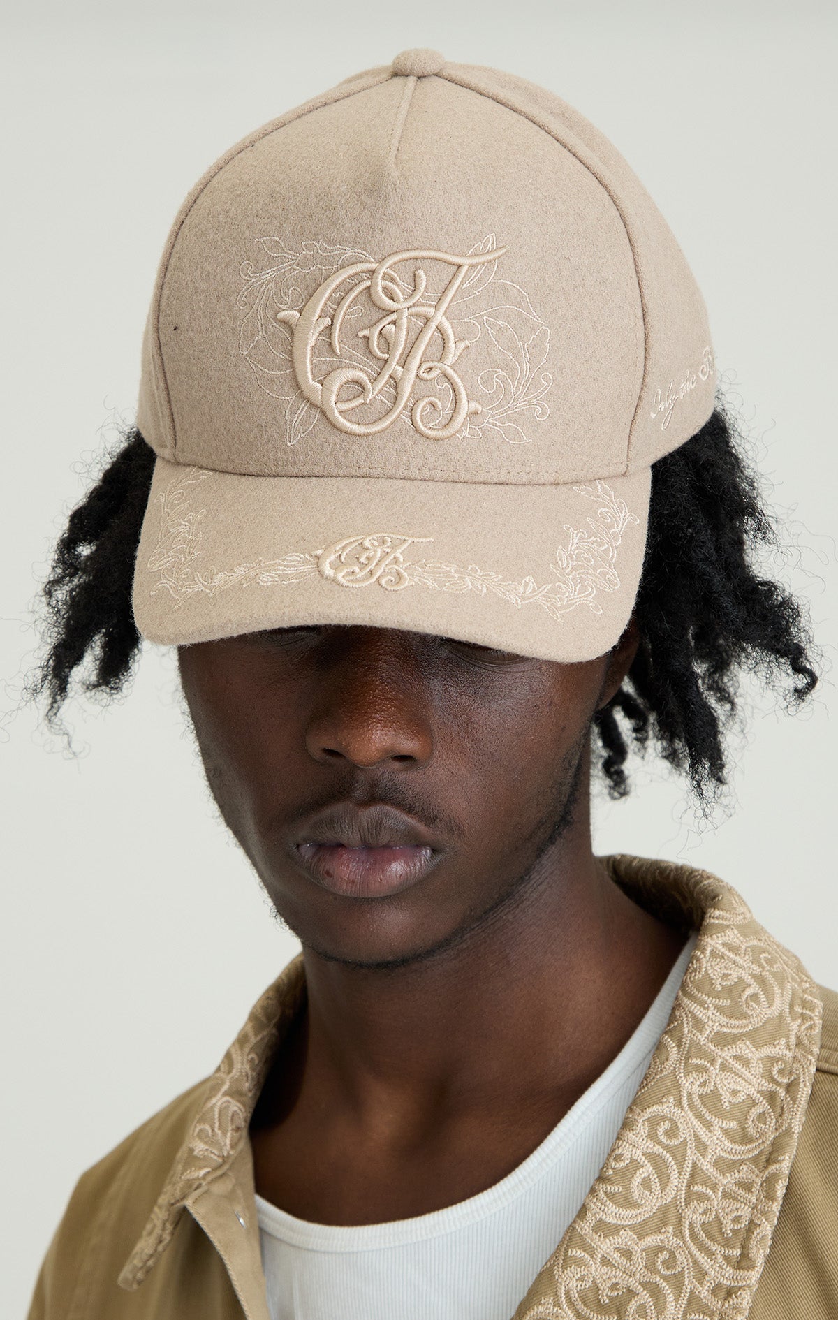 REVERIE CREST CAP