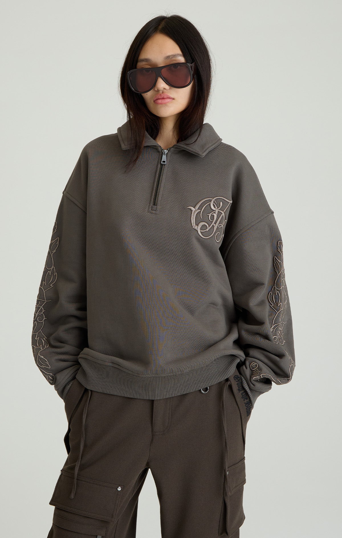 IVYFALL COLLARED SWEATSHIRT