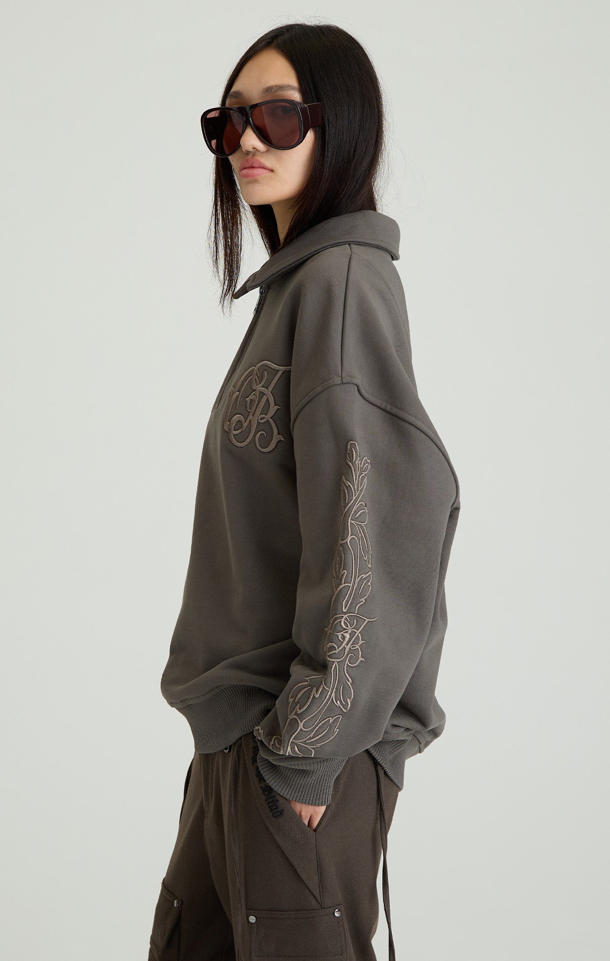 IVYFALL COLLARED SWEATSHIRT