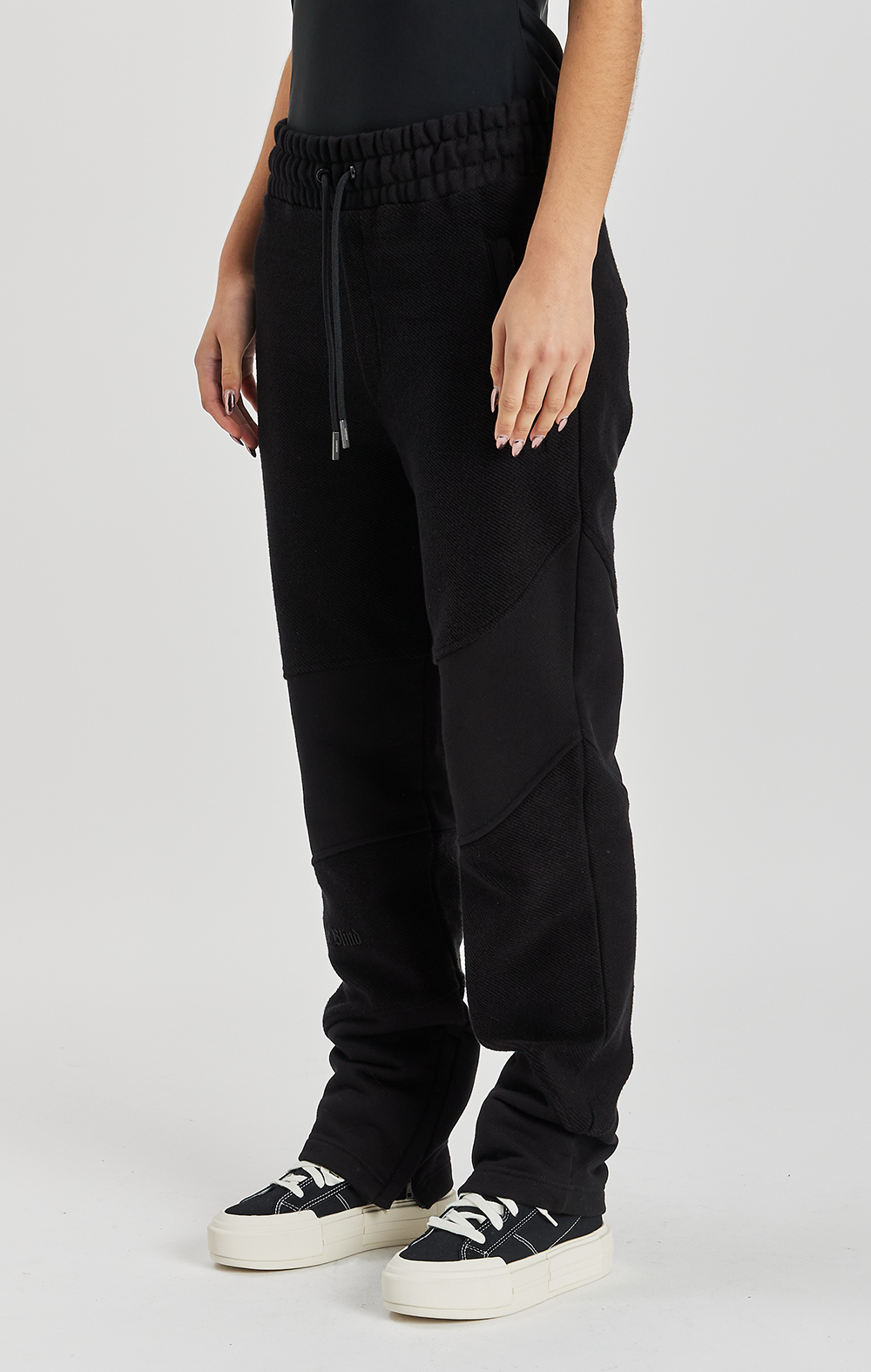 SPLIT CUT AND SEW SWEATPANTS