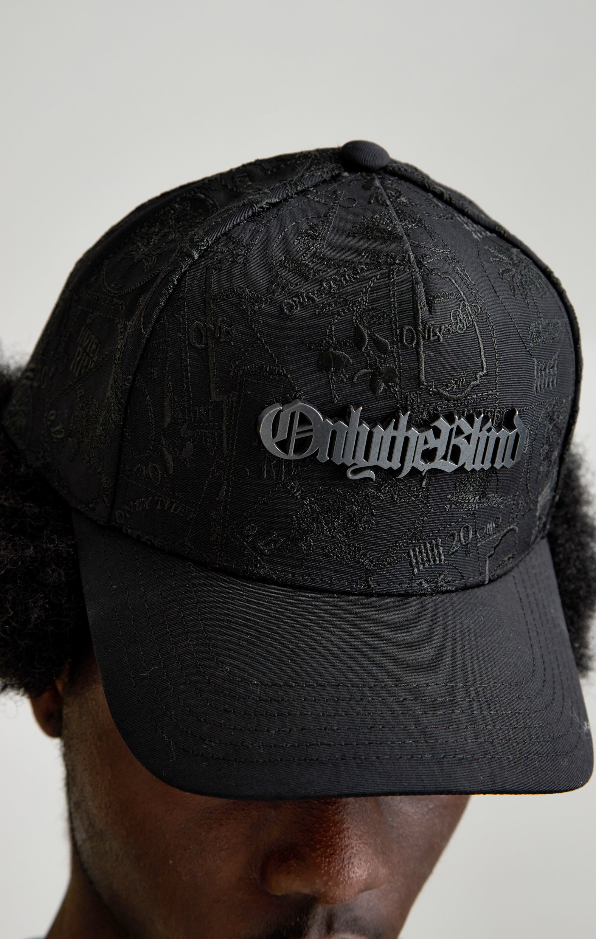 PASSPORT OF SHADOWS CAP