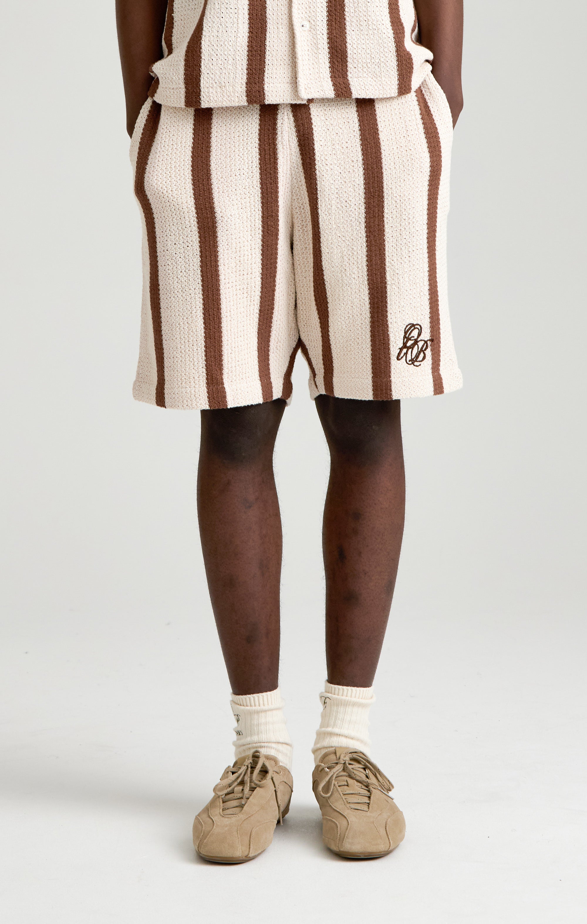 CROCHET RUST SHORT