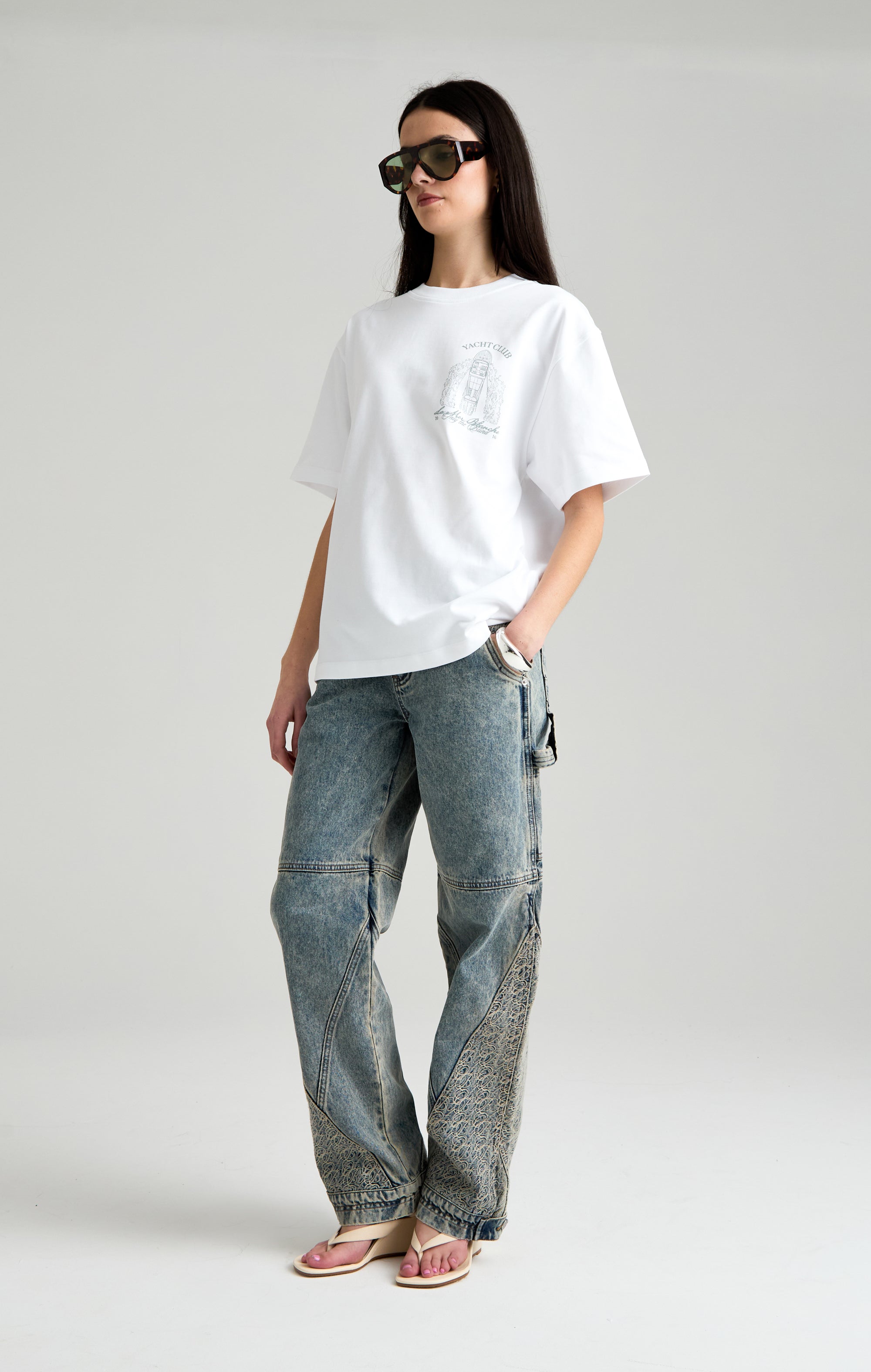 THE WHITE YACHT T-SHIRT