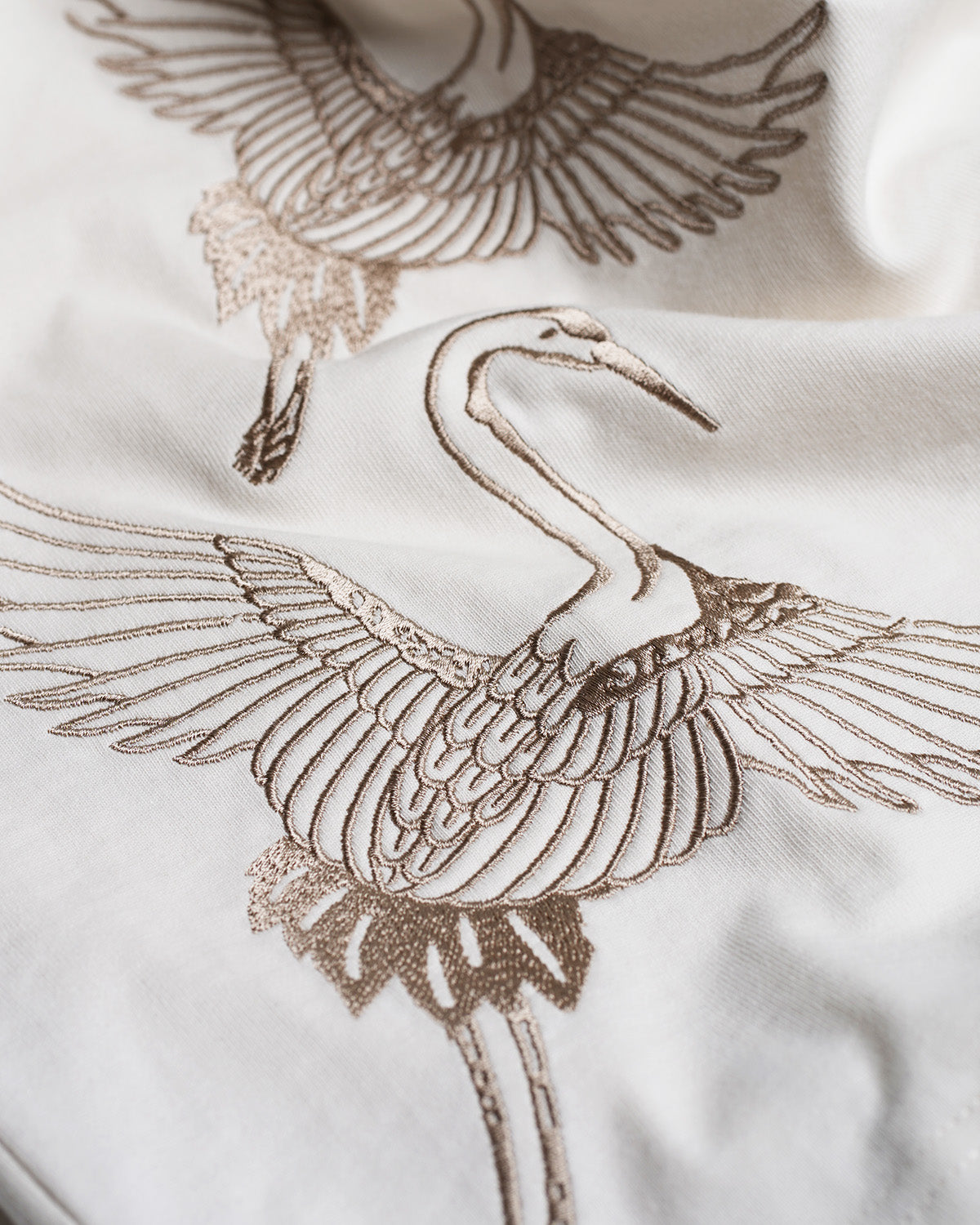 Ivory Crane Embroidered T-shirt - ONLY THE BLIND™