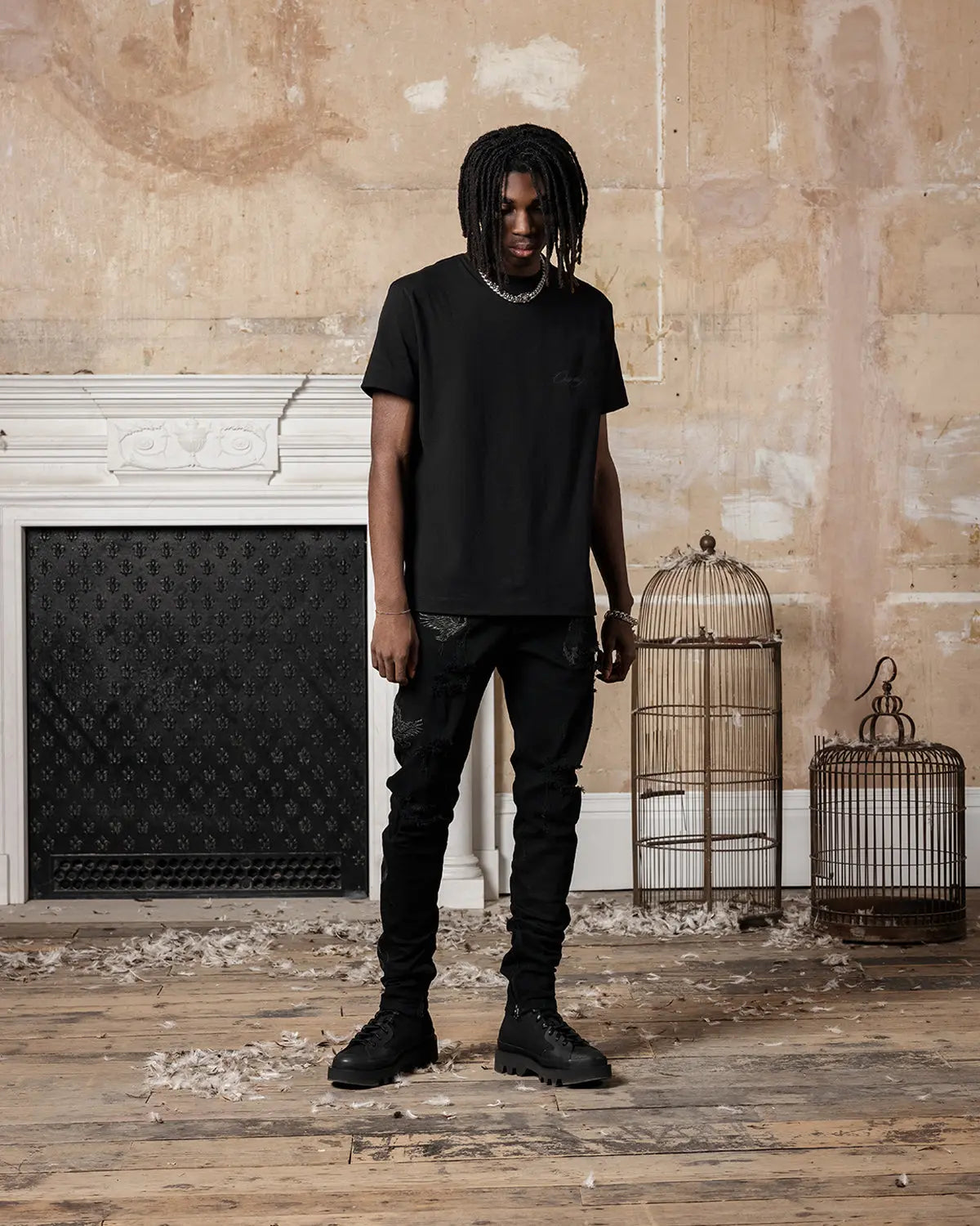 Phantom Black Essential T-Shirt - ONLY THE BLIND™