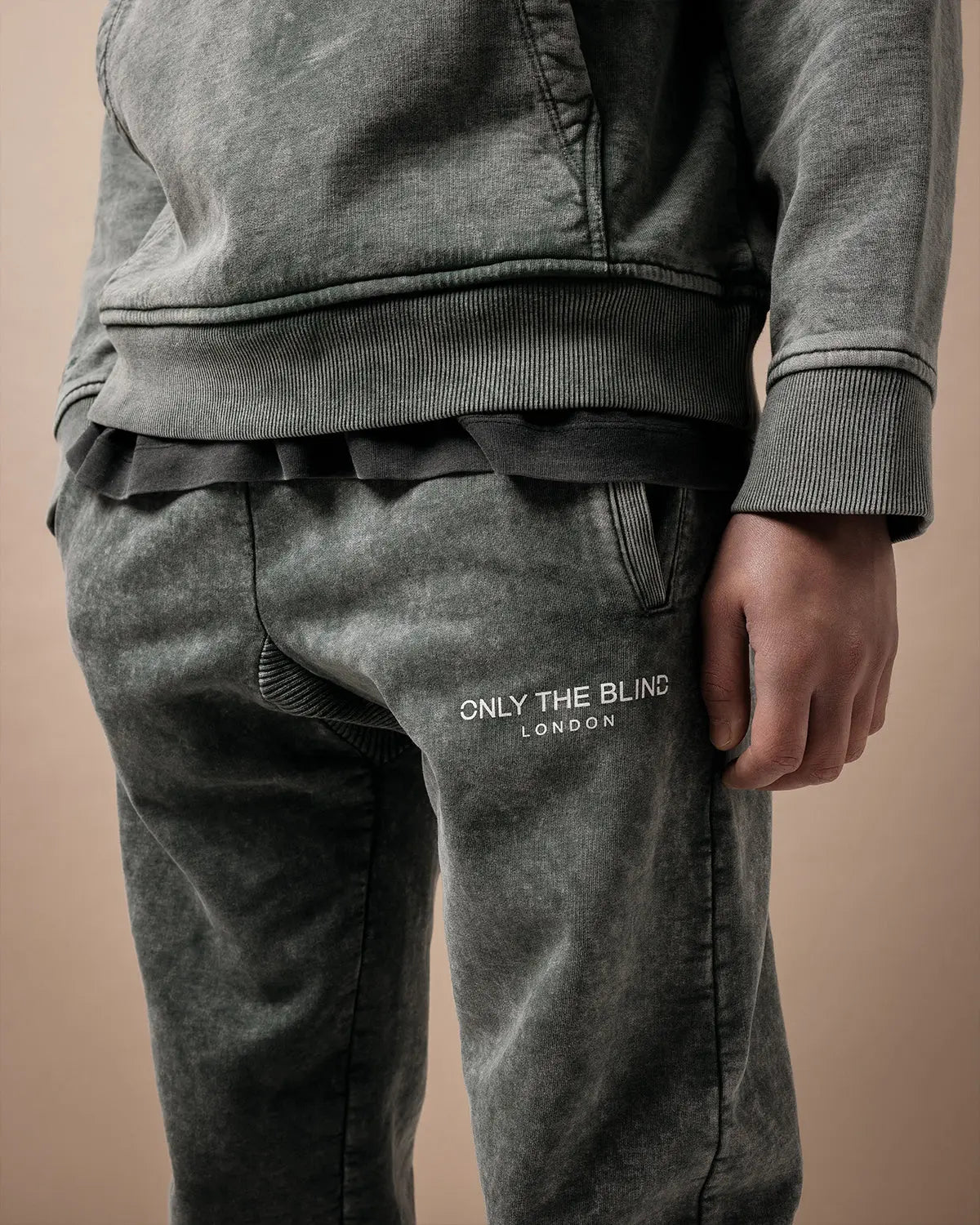 Olive Stonewash Essential Sweatpants - ONLY THE BLIND™